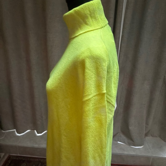 Halogen Neon Yellow Cashmere Turtleneck (NWT) - Picture 4 of 6